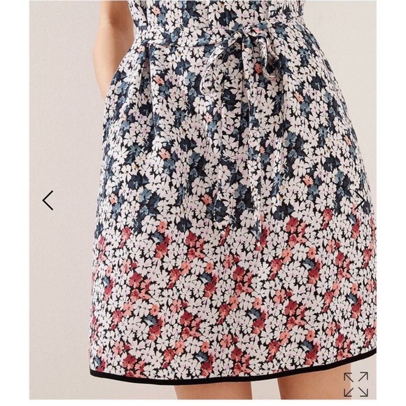 LOFT | Belted waist floral print mini dress sleeveless Size MP - Picture 4 of 7